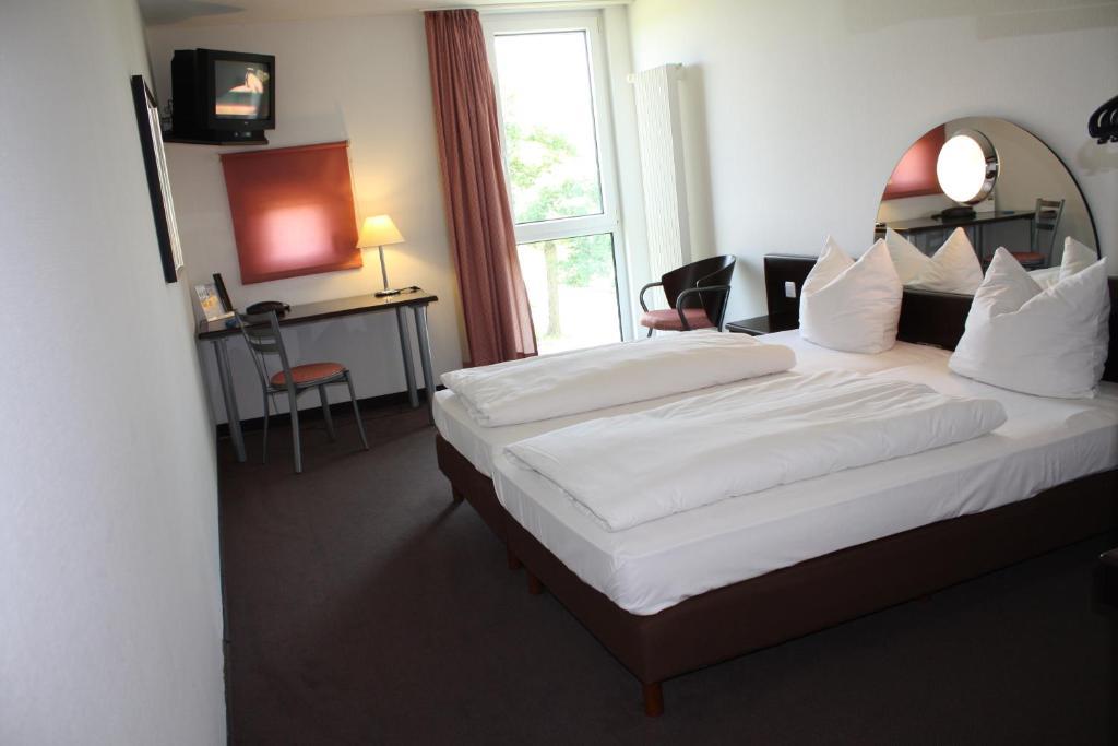 Ak 1 Hotel Ducherow Exteriör bild